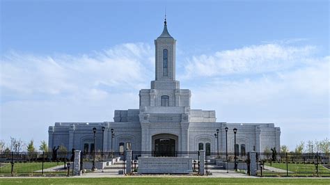 Invited guests will tour the Moses Lake Washington Temple starting today, July 31. . Moses lake temple dedication